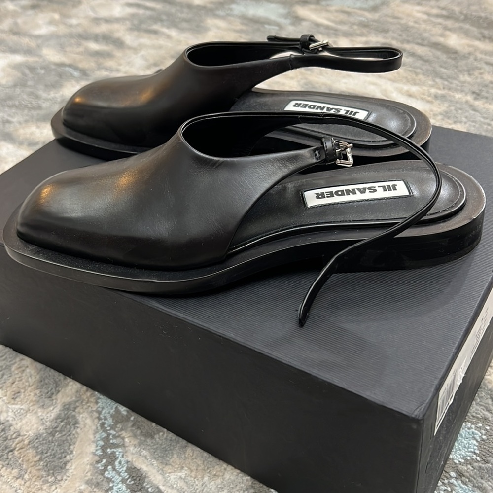 JIL SANDER
Slingback Leather Flat Sandals - Picture 3 of 12
